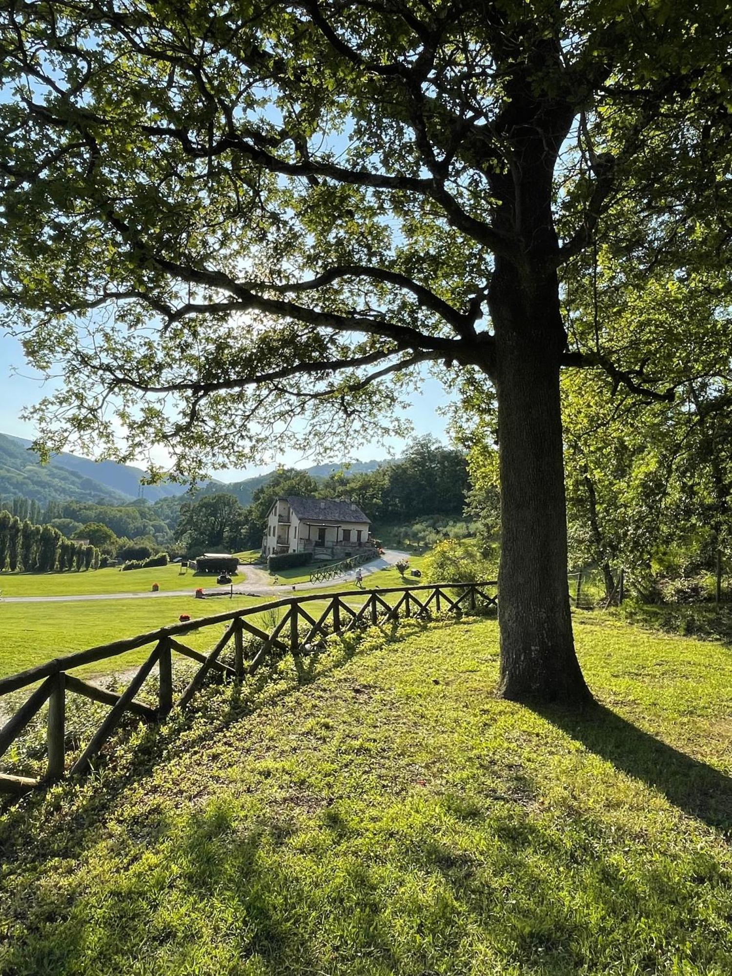 Cerqua Rosara Residence Valtopina Exteriér fotografie