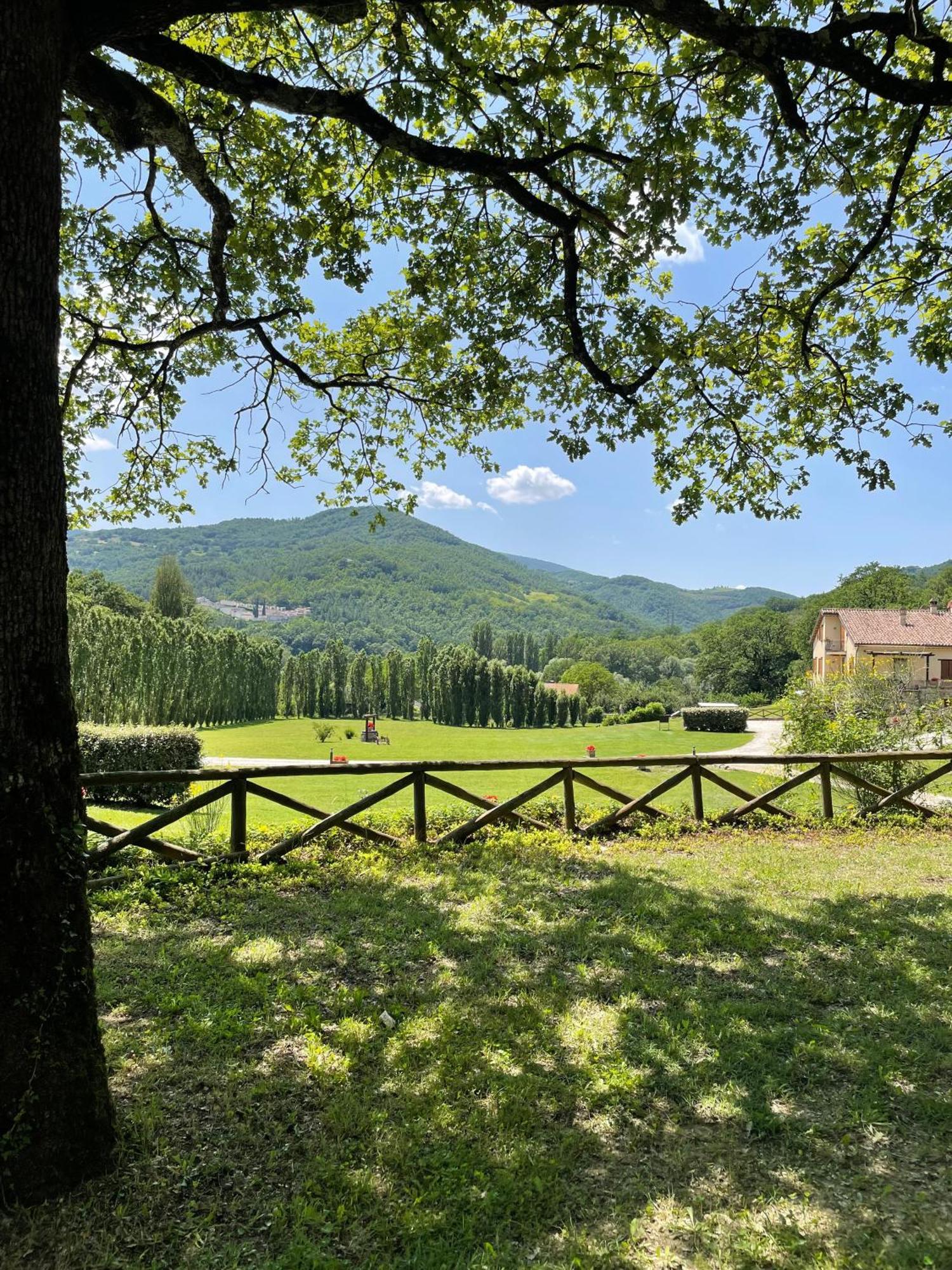 Cerqua Rosara Residence Valtopina Exteriér fotografie